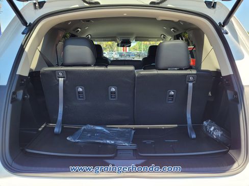 New 2025 Honda Pilot EX-L image 12