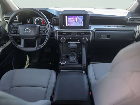 Used 2024 Toyota Tacoma SR5 AWD/4WD image 28