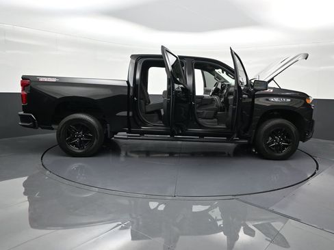 Used 2021 Chevrolet Silverado 1500 Custom Trail Boss w/ Midnight Edition image 32