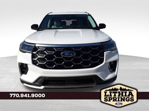 New 2026 Ford Explorer Platinum w/ LUX Leather Package AWD/4WD image 2