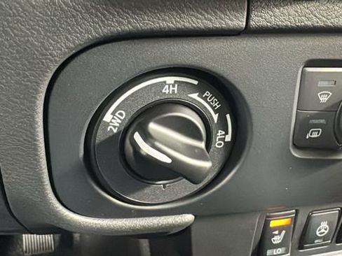 New 2026 Nissan Frontier PRO-4X w/ Pro-4x Convenience Package image 26