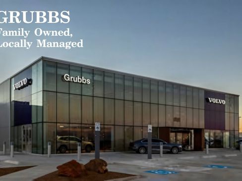 Used 2024 Audi SQ5 Premium w/ Convenience Package image 2