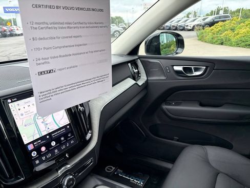 Certified 2025 Volvo XC60 T8 Plus w/ Protection Package Premier AWD/4WD image 28