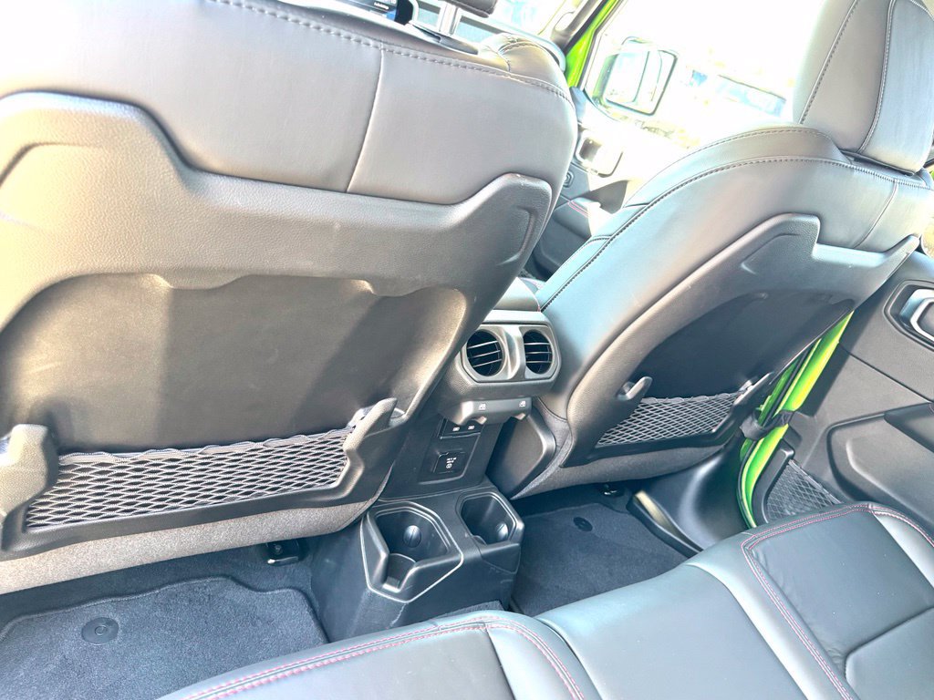 Used 2025 Jeep Gladiator Rubicon w/ Convenience Group AWD/4WD image 18