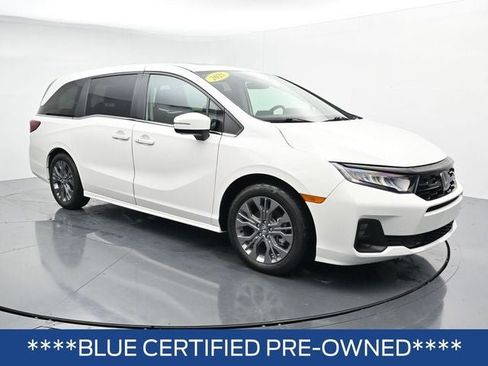 Used 2025 Honda Odyssey Touring image 2
