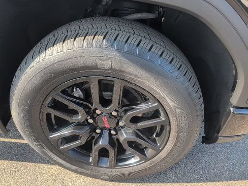 Used 2024 GMC Sierra 1500 Pro w/ Graphite Edition AWD/4WD image 15