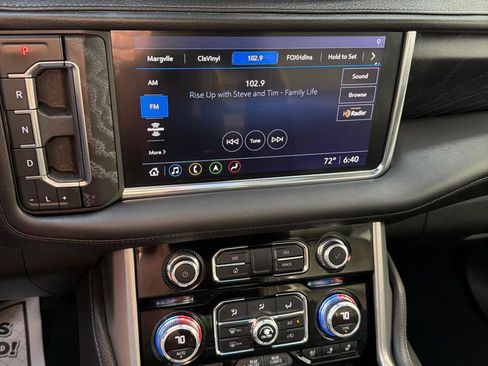 Used 2021 GMC Yukon Denali AWD/4WD image 18