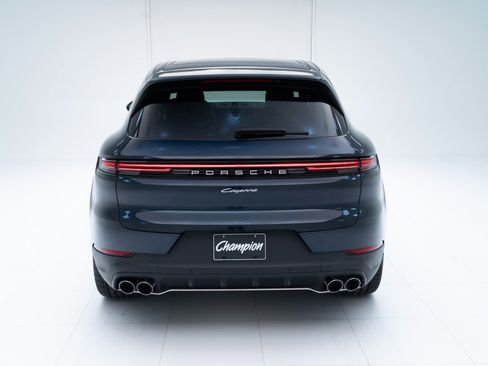 New 2026 Porsche Cayenne image 10
