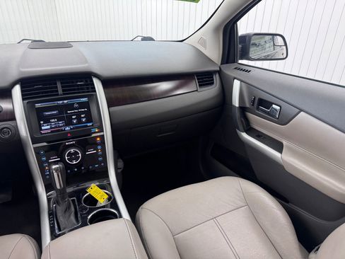 Used 2012 Ford Edge Limited image 16