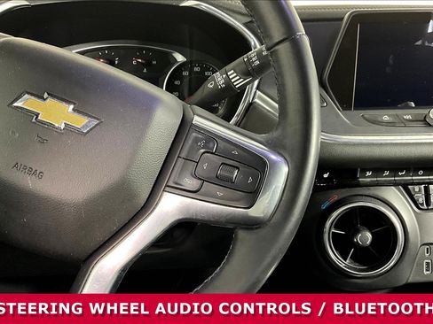 Used 2019 Chevrolet Blazer LT FWD image 12
