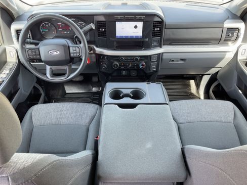 Used 2024 Ford F250 XLT w/ FX4 Off-Road Package image 16