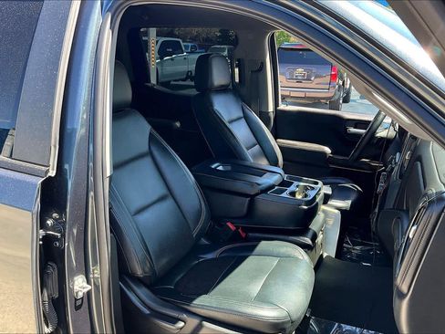 Used 2020 Chevrolet Silverado 1500 LT w/ Texas Edition image 8