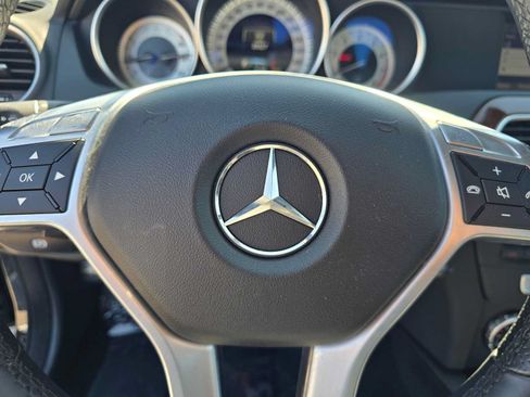 Used 2014 Mercedes-Benz C 300 4MATIC Sedan image 25