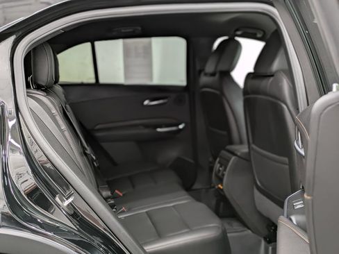 Used 2022 Cadillac XT4 Sport w/ Enhanced Visibility Package AWD/4WD image 22