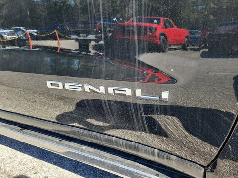 New 2026 GMC Sierra 1500 Denali w/ Denali Reserve Package image 8