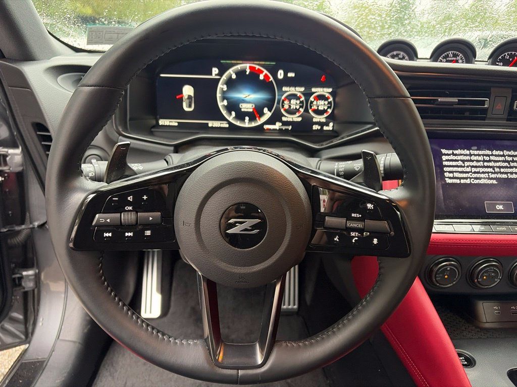 Used 2025 Nissan Z Performance w/ Floor Mat Package RWD image 12