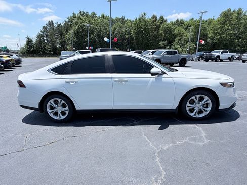 Used 2023 Honda Accord LX image 4