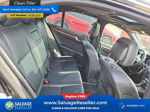 Used 2013 Mercedes-Benz C 300 4MATIC Sedan image 2