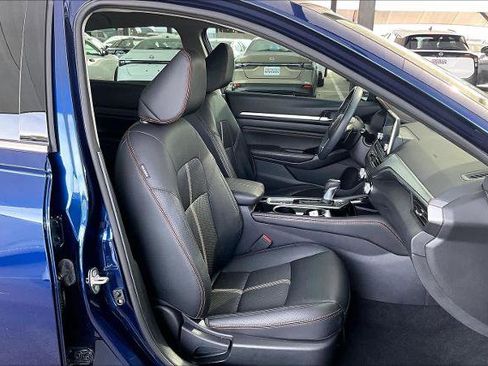 Certified 2023 Nissan Altima 2.5 SR image 9