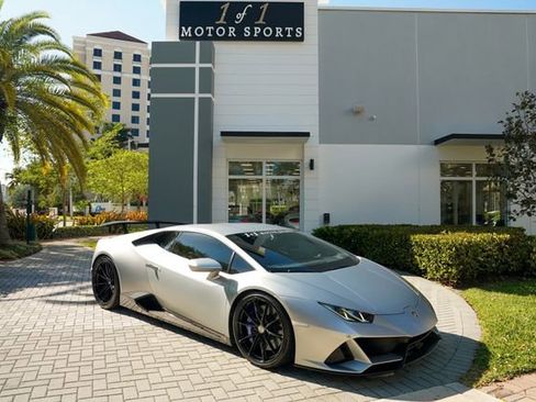 Used 2020 Lamborghini Huracan EVO AWD/4WD image 1