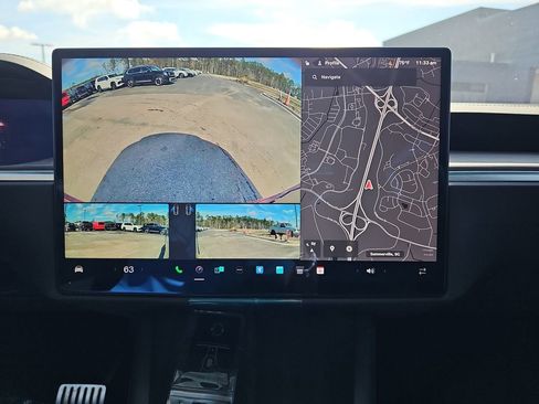 Used 2024 Tesla Model X image 28