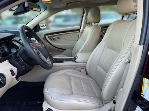 Used 2019 Ford Taurus Limited FWD image 13