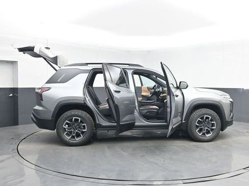 New 2026 Chevrolet Equinox ACTIV w/ Convenience Package III AWD/4WD image 53