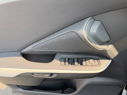 New 2026 Lexus TX 500h AWD image 13