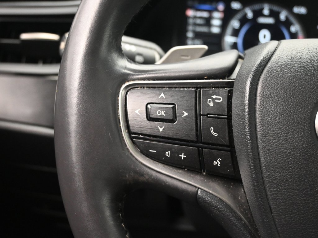 Used 2023 Lexus ES 350 w/ Premium Package FWD image 13