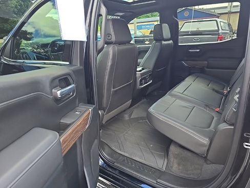 Used 2021 Chevrolet Silverado 1500 High Country w/ Technology Package image 15