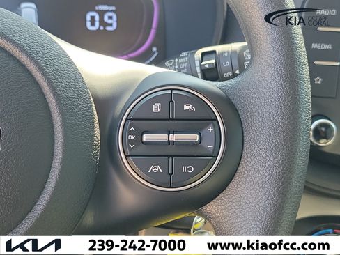 Used 2024 Kia Soul LX FWD image 23