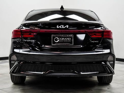 Used 2022 Kia Forte GT-Line w/ GT-Line Technology Package FWD image 9