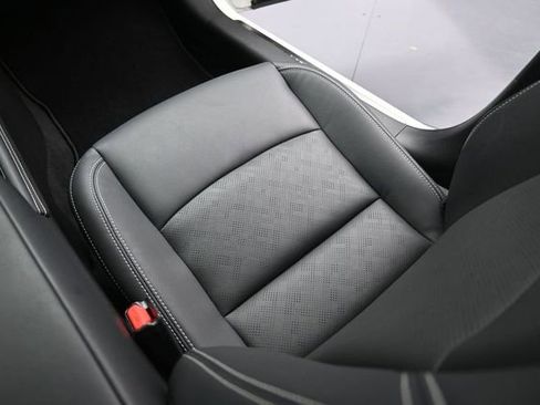 Used 2025 Nissan Altima 2.5 SL FWD image 13