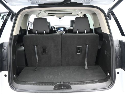 Used 2023 GMC Acadia Denali w/ Denali Ultimate Package image 27
