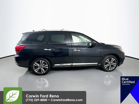 Used 2020 Nissan Pathfinder Platinum image 11