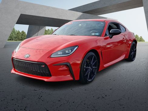 Certified 2024 Toyota GR86 Premium image 3