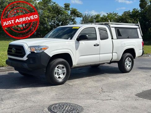 Used 2021 Toyota Tacoma SR image 2