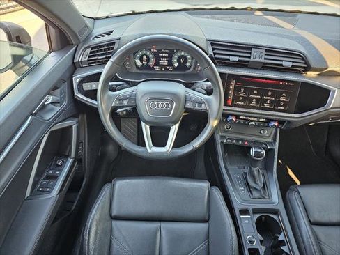 Used 2023 Audi Q3 2.0T Premium Plus w/ Premium Plus Package image 5