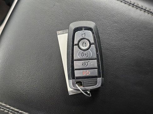 Used 2023 Ford Explorer XLT w/ Equipment Group 202A AWD/4WD image 37