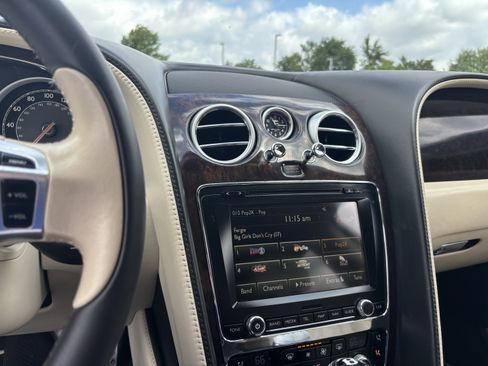 Used 2014 Bentley Flying Spur W12 AWD/4WD image 18