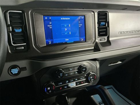 Used 2023 Ford Bronco Black Diamond image 28