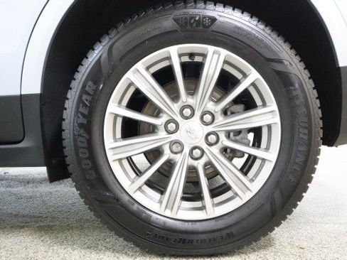 Used 2017 Cadillac XT5 Luxury w/ Driver Awareness Package AWD/4WD image 25