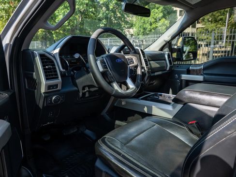 Used 2018 Ford F250 Lariat w/ Chrome Package AWD/4WD image 9