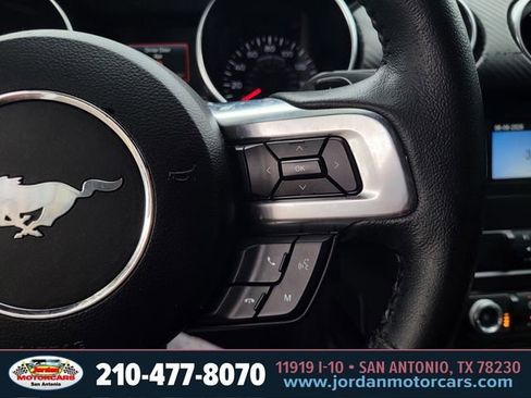 Used 2020 Ford Mustang Coupe RWD image 27