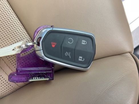 Used 2020 Cadillac XT6 Premium Luxury w/ Platinum Package AWD/4WD image 44