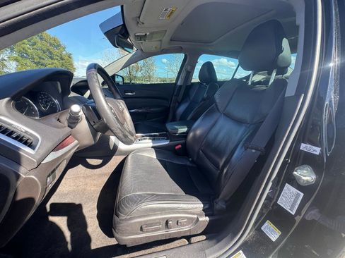 Used 2017 Acura TLX V6 w/ Technology Package FWD image 16