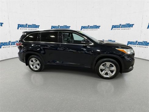 Used 2015 Toyota Highlander Limited image 13