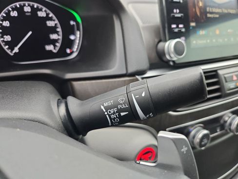 Used 2018 Honda Accord EX-L image 25