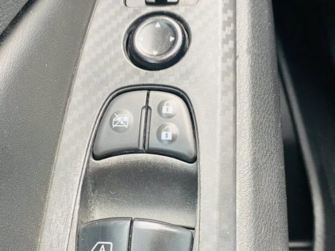Used 2022 Nissan Altima 2.5 SV FWD image 12