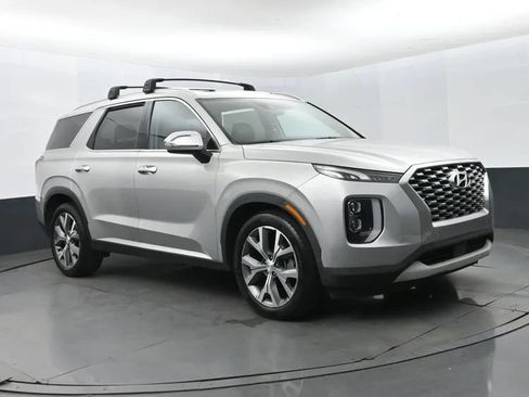 Used 2022 Hyundai Palisade SEL w/ 8P Bench Seat Package FWD image 2
